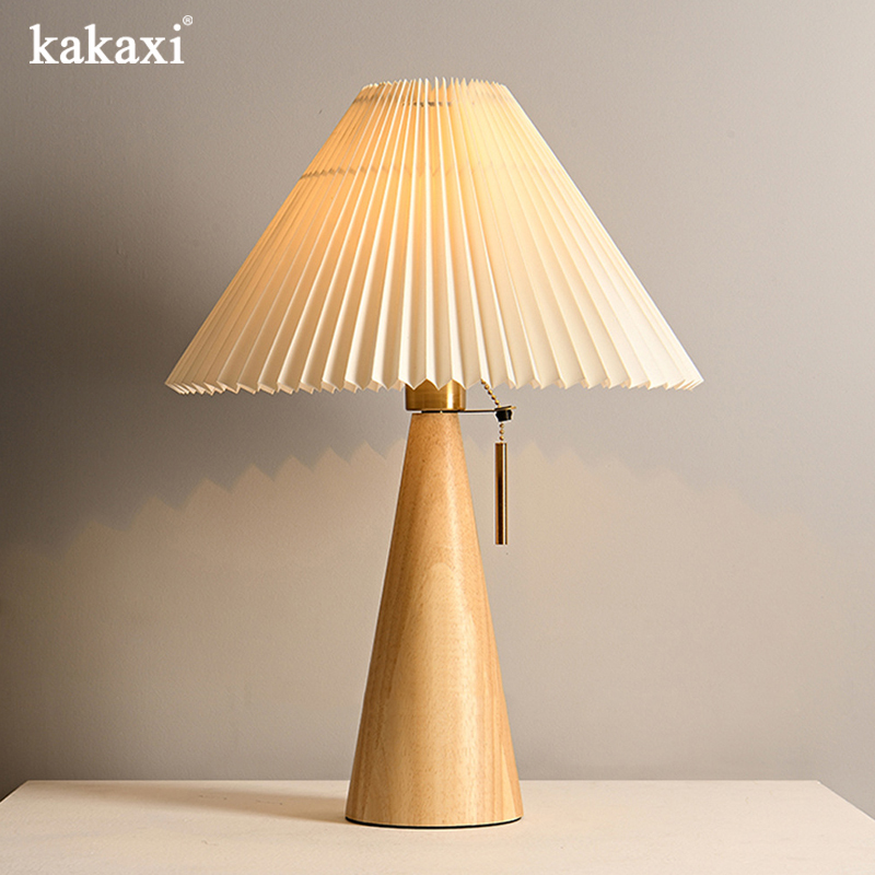 Retro lampa stołowa z litego d – Desk Setup Vintage recenzja i cena