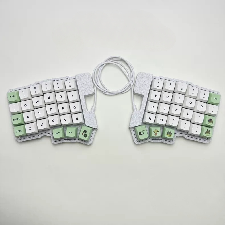 Klawiatura mechaniczna Silakka – Desk Setup Programmer recenzja i cena