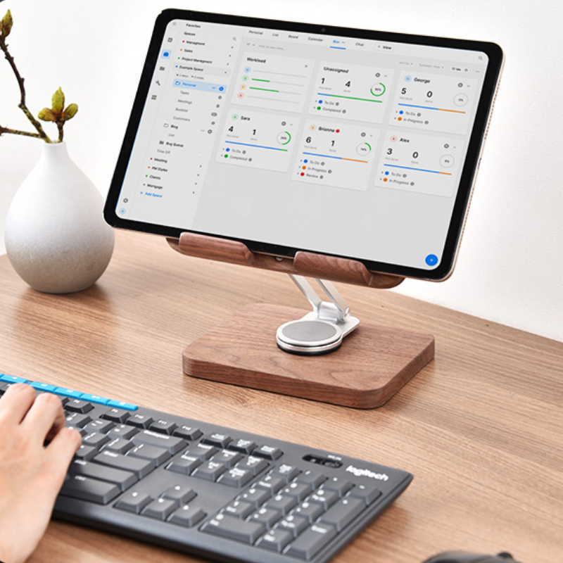 Stojak na iPada z drewna orzec – Desk Setup With Ipad recenzja i cena