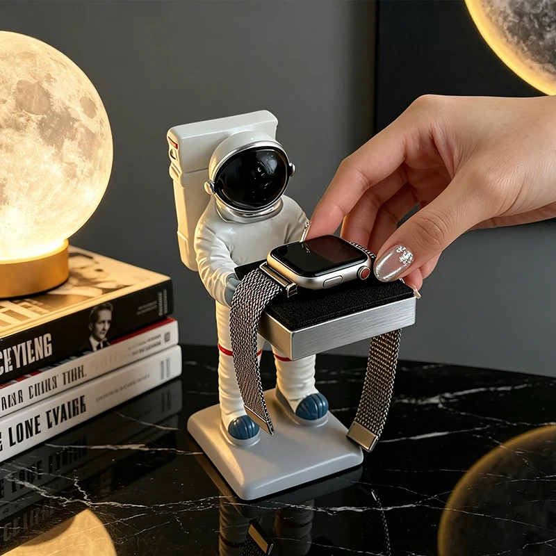 Kreatywny stojak na zegarek z  – Desk Setup Apple recenzja i cena